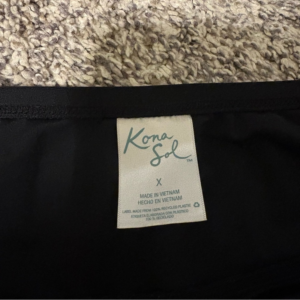 Kona Sol Black Women’s swim shorts size X - Picture 3 of 3